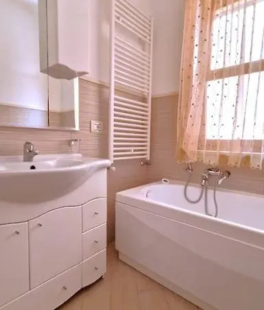 Sunset House Apartment